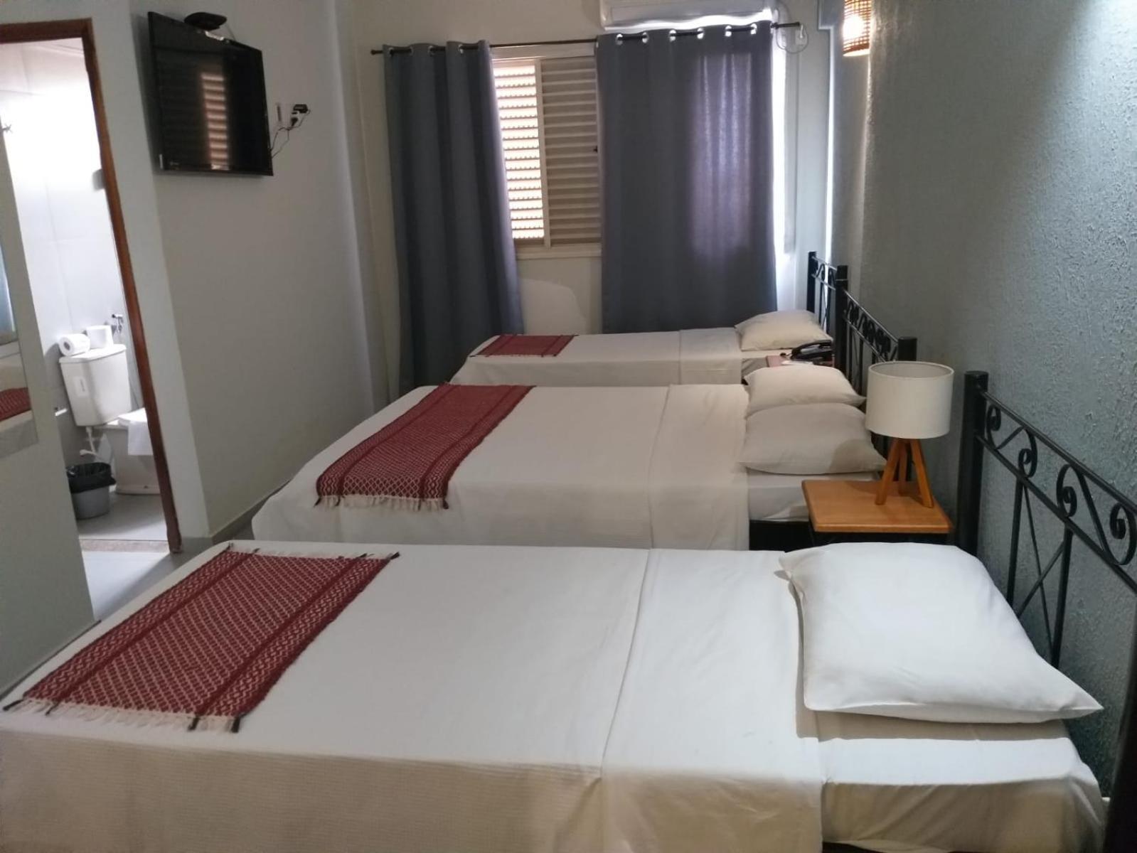 Palace Hotel Tres Poderes Frutal 외부 사진