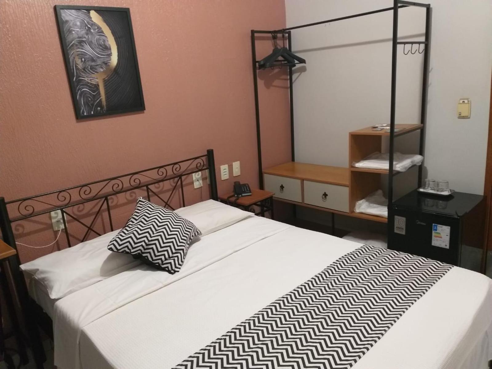 Palace Hotel Tres Poderes Frutal 외부 사진
